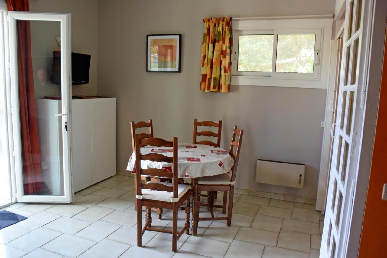 Appartements Dans Villa En Rez De Jardin Hyères Exteriör bild