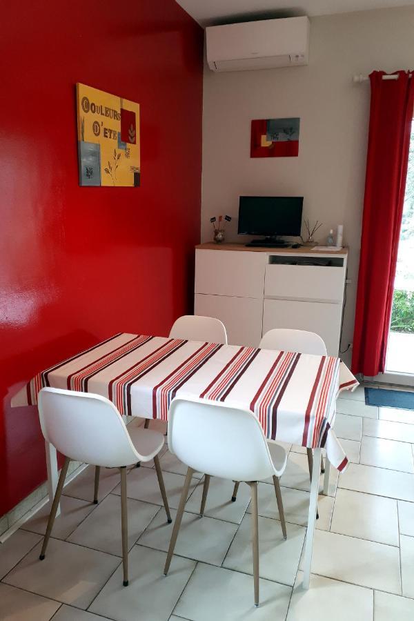Appartements Dans Villa En Rez De Jardin Hyères Exteriör bild