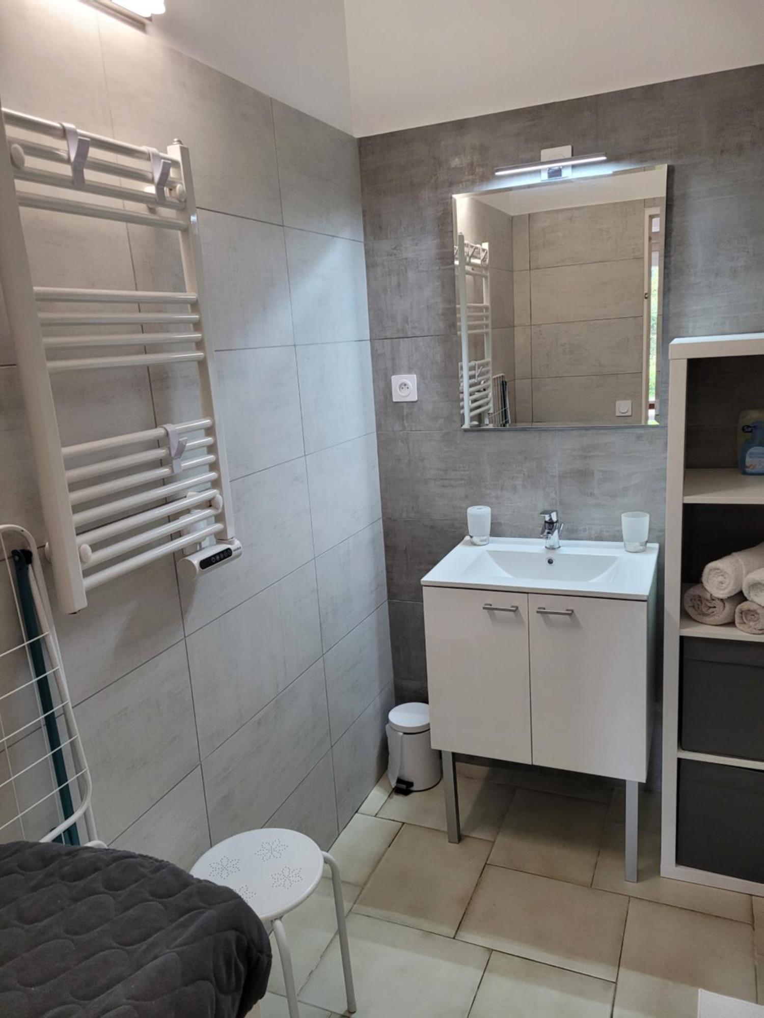 Appartements Dans Villa En Rez De Jardin Hyères Exteriör bild