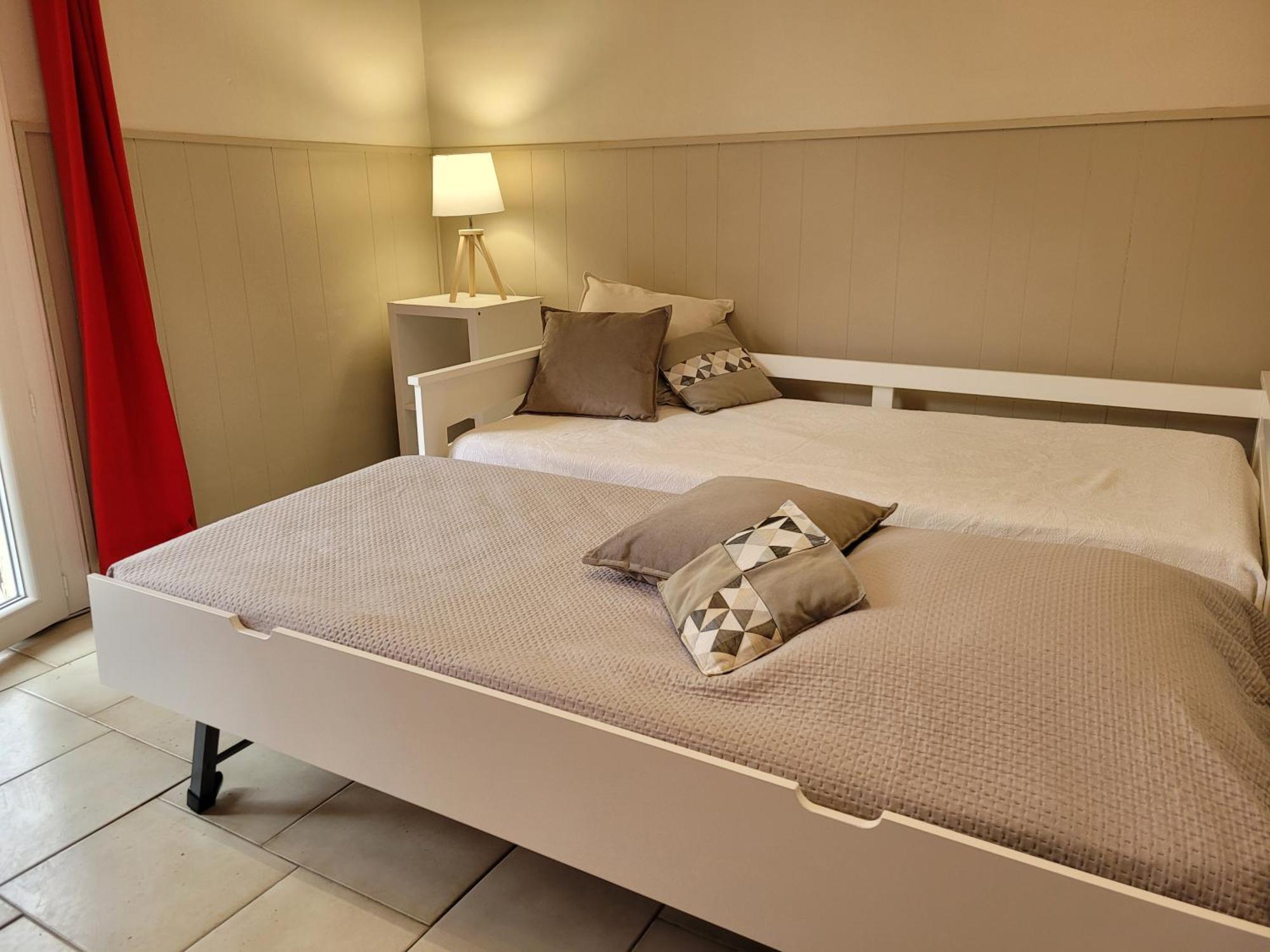 Appartements Dans Villa En Rez De Jardin Hyères Exteriör bild