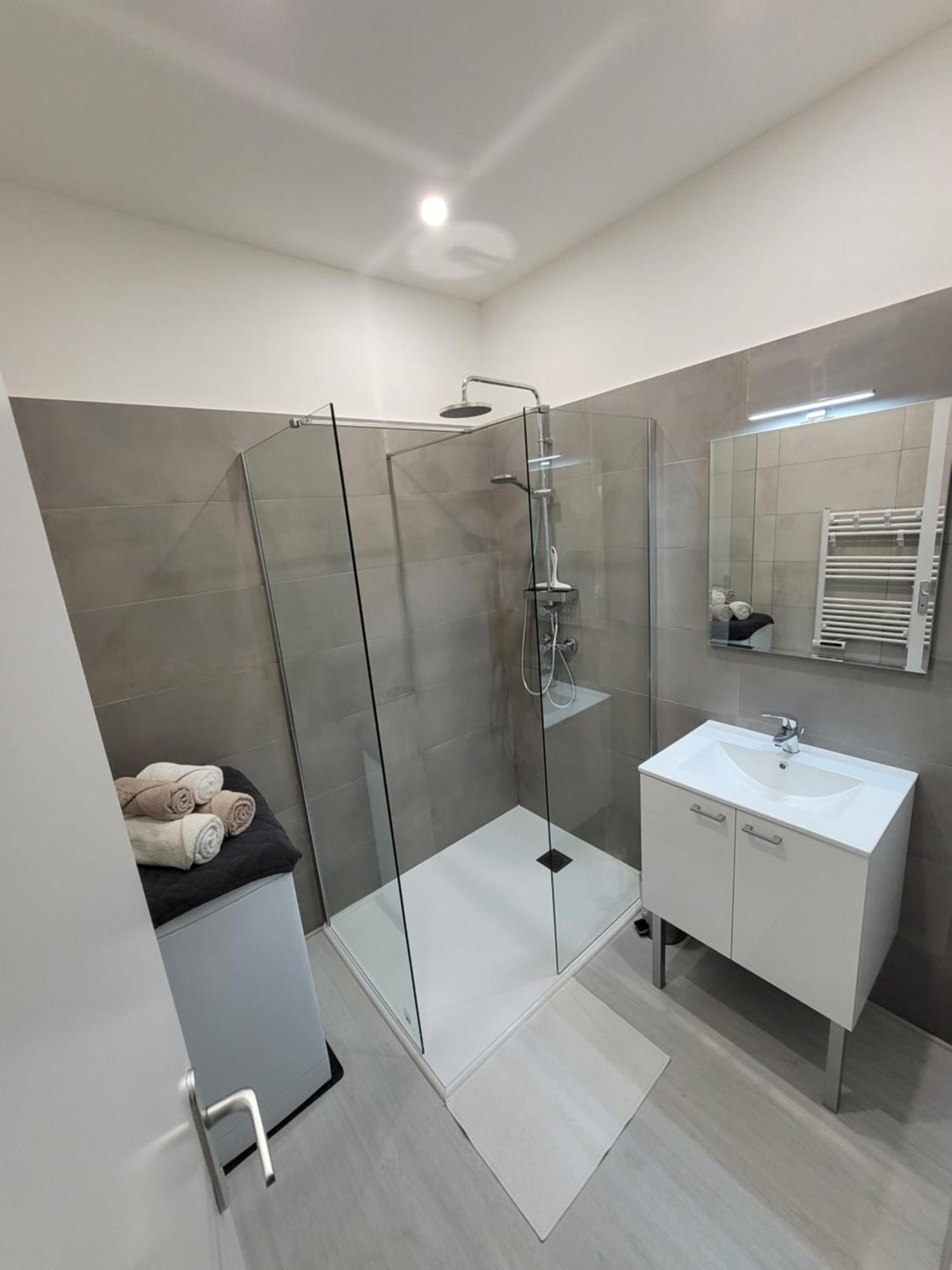 Appartements Dans Villa En Rez De Jardin Hyères Exteriör bild